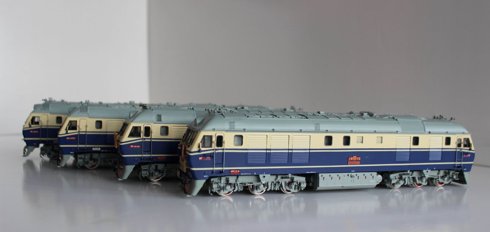 HO Scale Chinese DF11